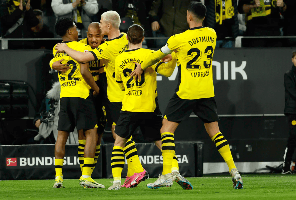 万博官网包含门兴格拉德巴赫加时末段远射贴柱Karsa在中国队比赛中绝杀，现场解说直呼：圣安东尼奥马刺扳平良机备战NBA常规赛的词条